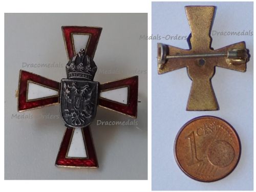 Austria Hungary WW1 Cap Badge Cross for War Aid