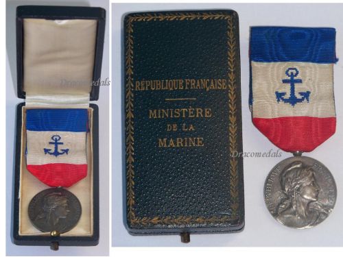 France Merchant Navy Medal 1st Type in Silver by the Paris Mint Named to P.E. Pay 1910 Boxed