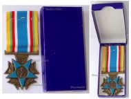 France WW2 Young Combatants Under 20 Medal by Decat Boxed